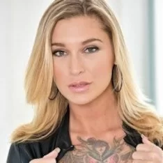 Kleio Valentien