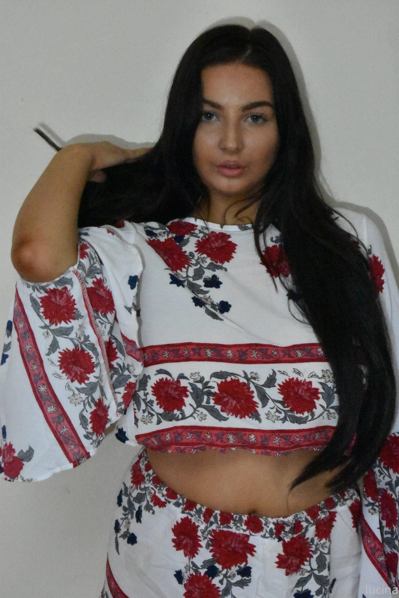 Lucina Bell, Miss Bells - Onlyfans Pictures