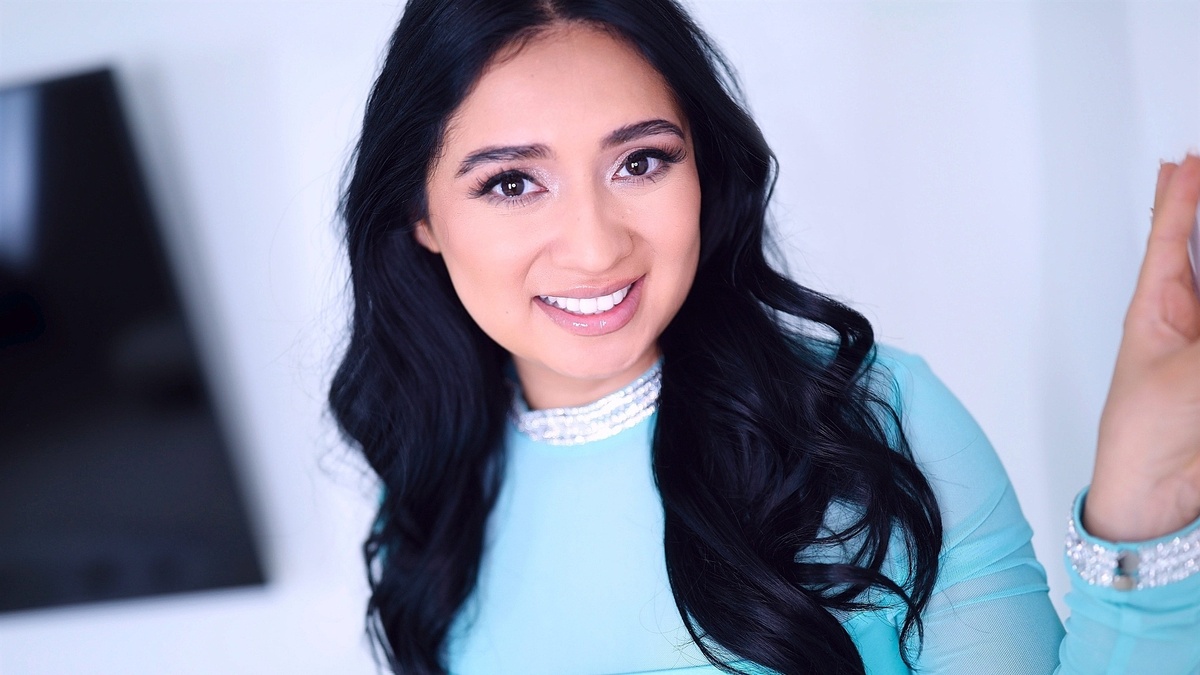 Amateur Allure - New September 2025 Updates [1080p]