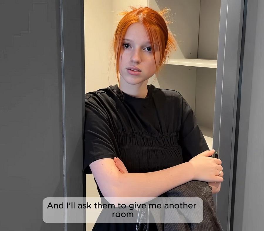 Kuporovaa Krupa - Im Sharing a Bed With a Colleague How Did This Happen FullHD 1080p