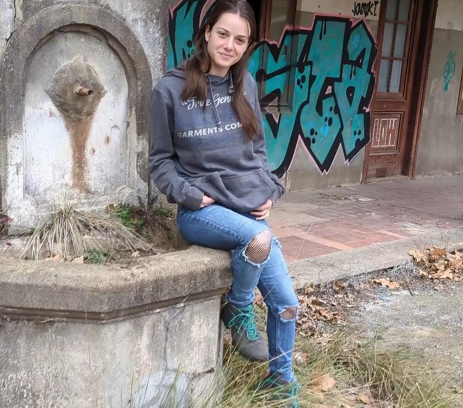 Kink LoversX - Cute Girl Fucked Hard In An Abandoned Building FullHD 1080p