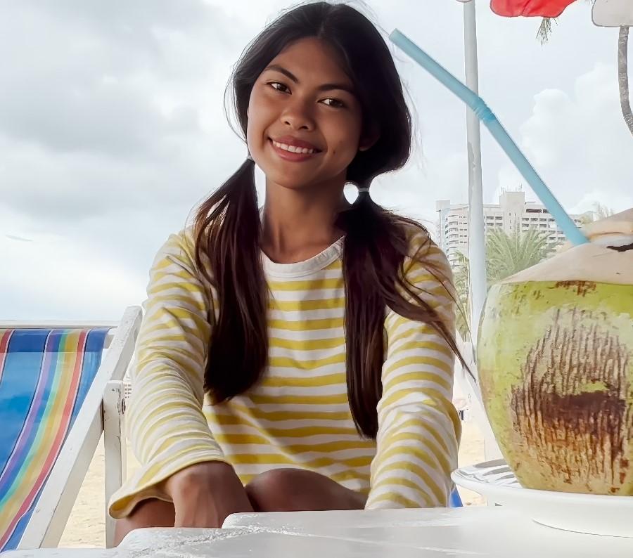 Dao - Day 7 Beach Day With Dao FullHD 1080p